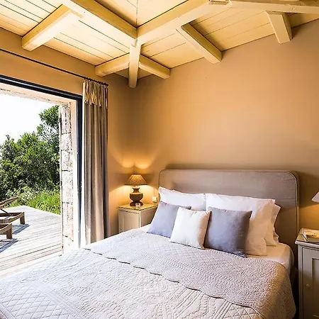 Pruno Sleeps 6 Pool Air Con Wifi Pruno (Corse-du-Sud)