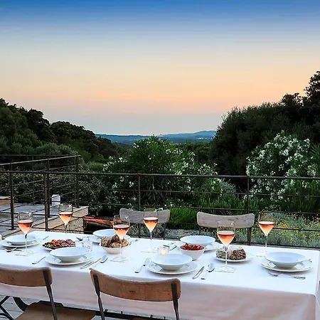 Pruno Sleeps 6 Pool Air Con Wifi Villa